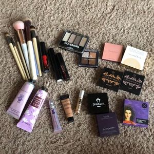 Make up sample products
